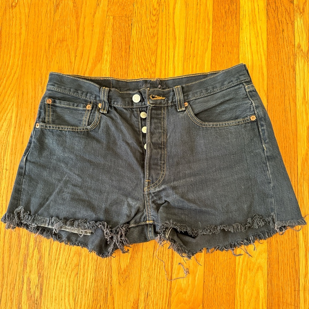 LEVIS Dark wash 501 cutoffs